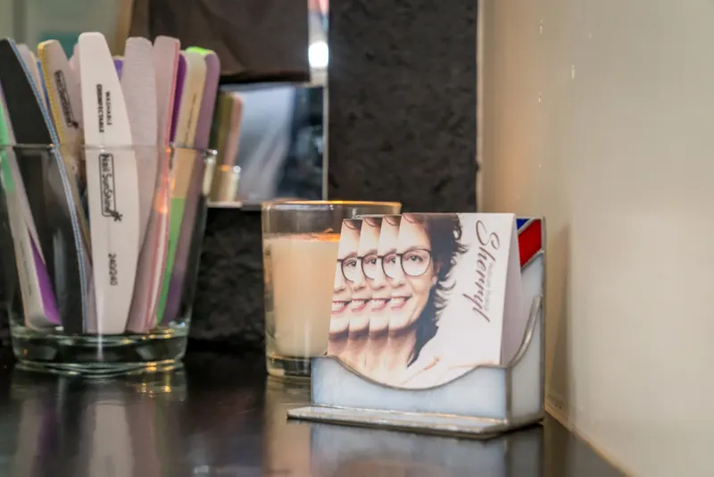 Nagelvijlen en visitekaartjes van Sherryl